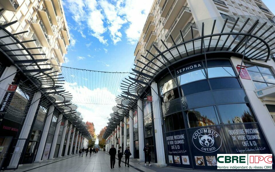 CBRE IPC Immobilier d'entreprise LOCATION Local commercial  PAU 7678FL3