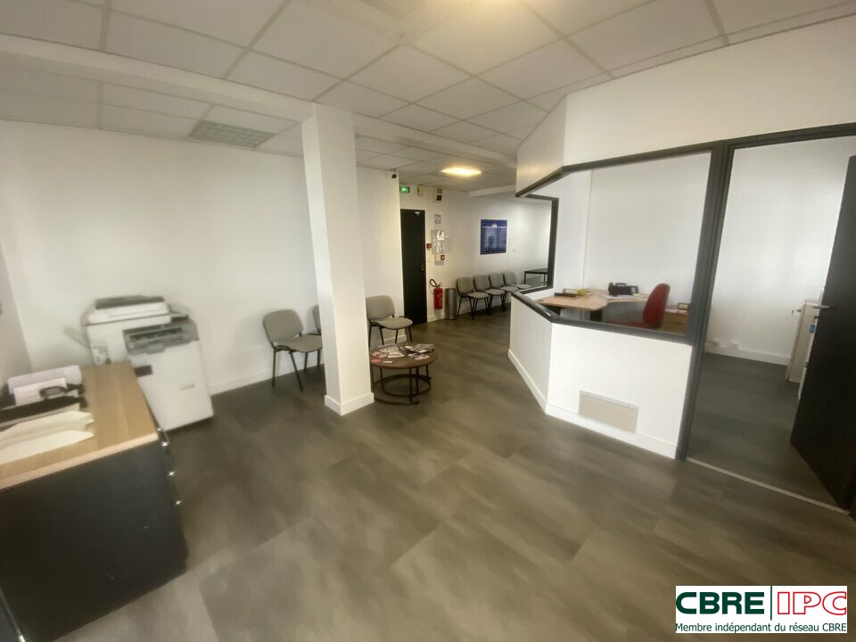 CBRE IPC Immobilier d'entreprise VENTE Bureau SAINT PAUL LES DAX 7759YA
