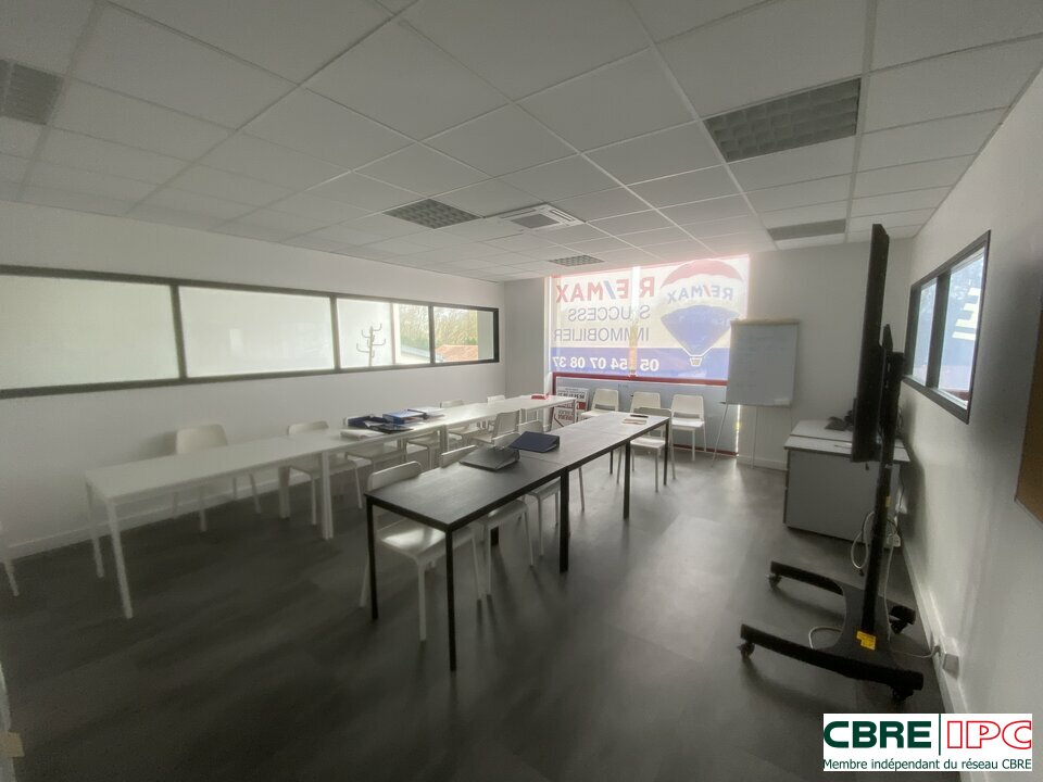 CBRE IPC Immobilier d'entreprise VENTE Bureau SAINT PAUL LES DAX 7759YA