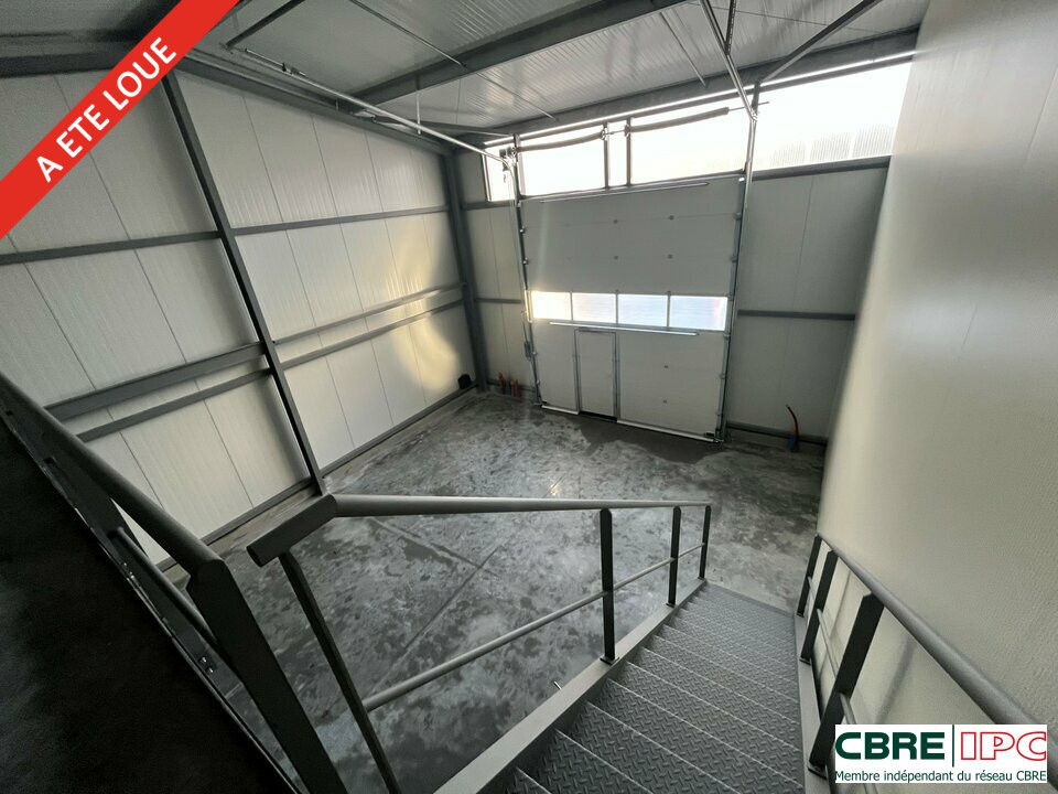 CBRE IPC Immobilier d'entreprise LOCATION Local d'activités VILLEFRANQUE 7763PC