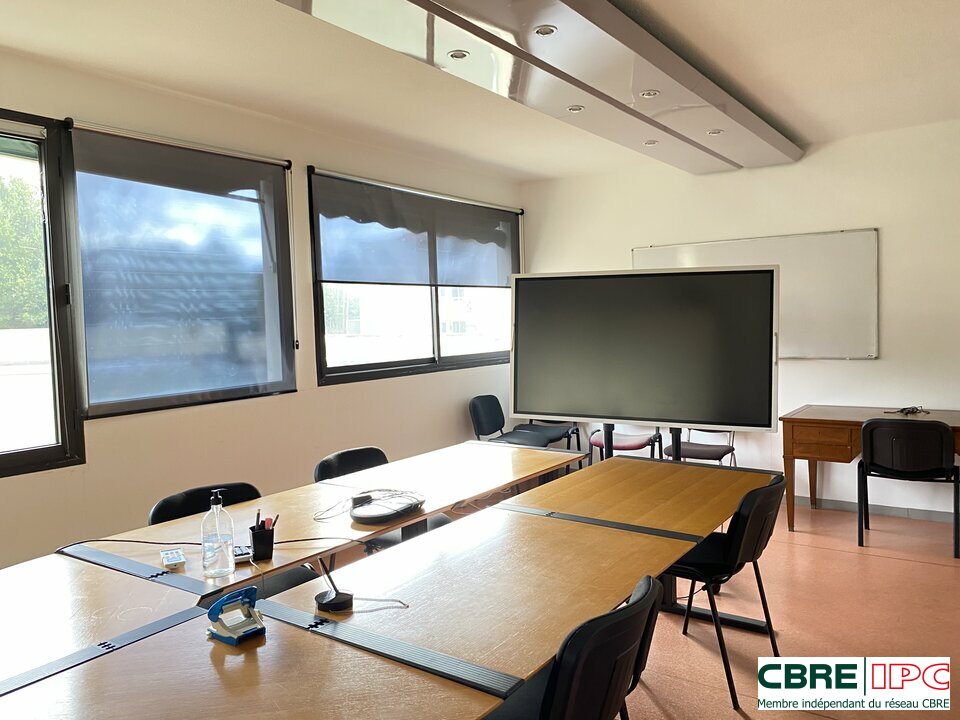 CBRE IPC Immobilier d'entreprise LOCATION Bureau BIARRITZ 7793FD
