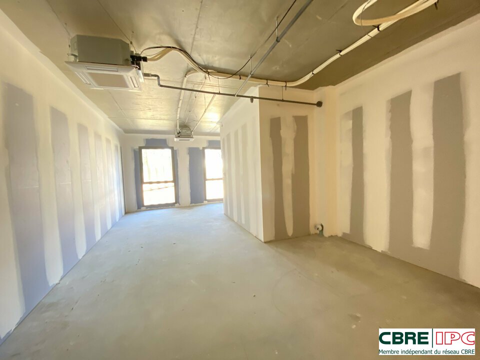 CBRE IPC Immobilier d'entreprise VENTE Bureau BIARRITZ 7870FD2