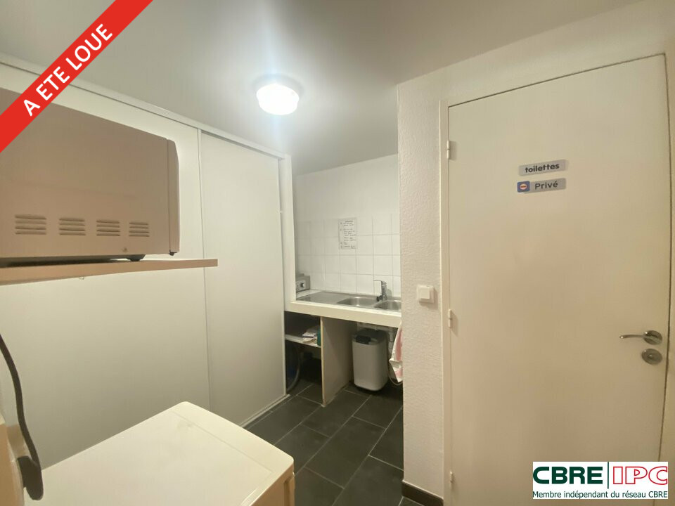 CBRE IPC Immobilier d'entreprise LOCATION Local commercial ANGLET 7897FD