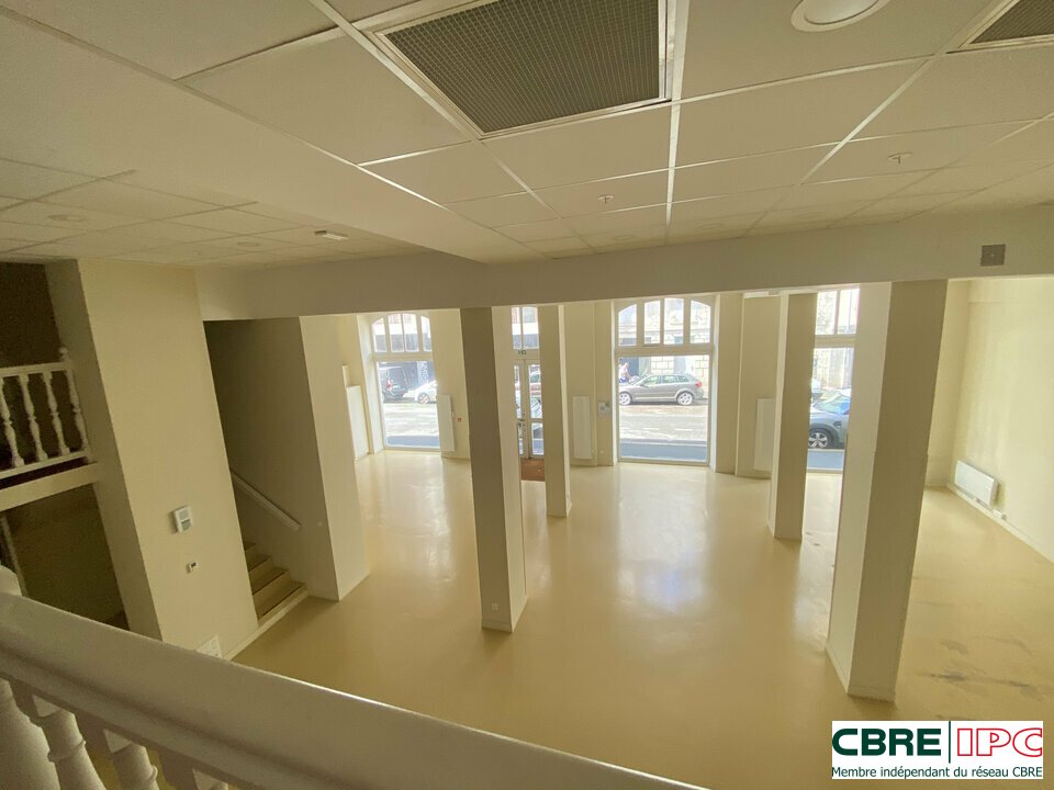 CBRE IPC Immobilier d'entreprise LOCATION Local commercial BAYONNE 7935FD
