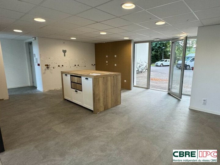 CBRE IPC Immobilier d'entreprise VENTE Local commercial BIARRITZ 7949FD
