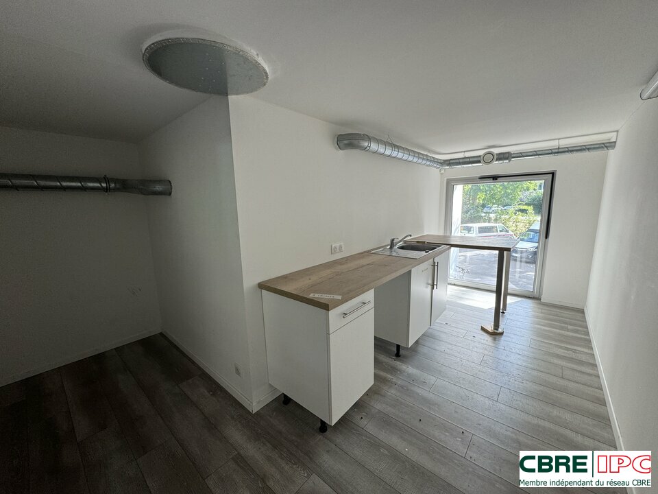 CBRE IPC Immobilier d'entreprise VENTE Local commercial BIARRITZ 7949FD/FM
