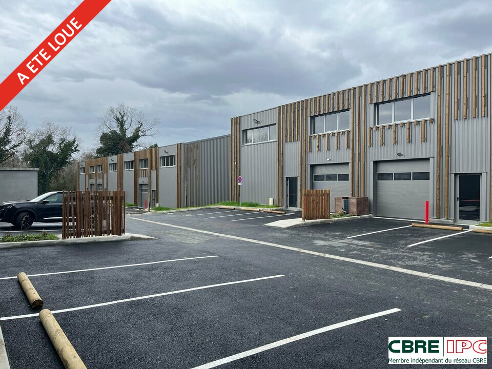 CBRE IPC Immobilier d'entreprise LOCATION Local d'activités  PAU 7422FL7