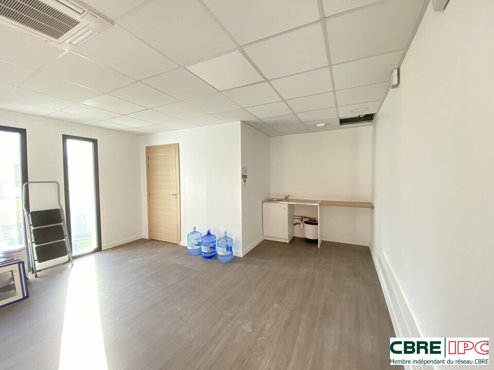 CBRE IPC Immobilier d'entreprise LOCATION Bureau  ANGLET 7783FD