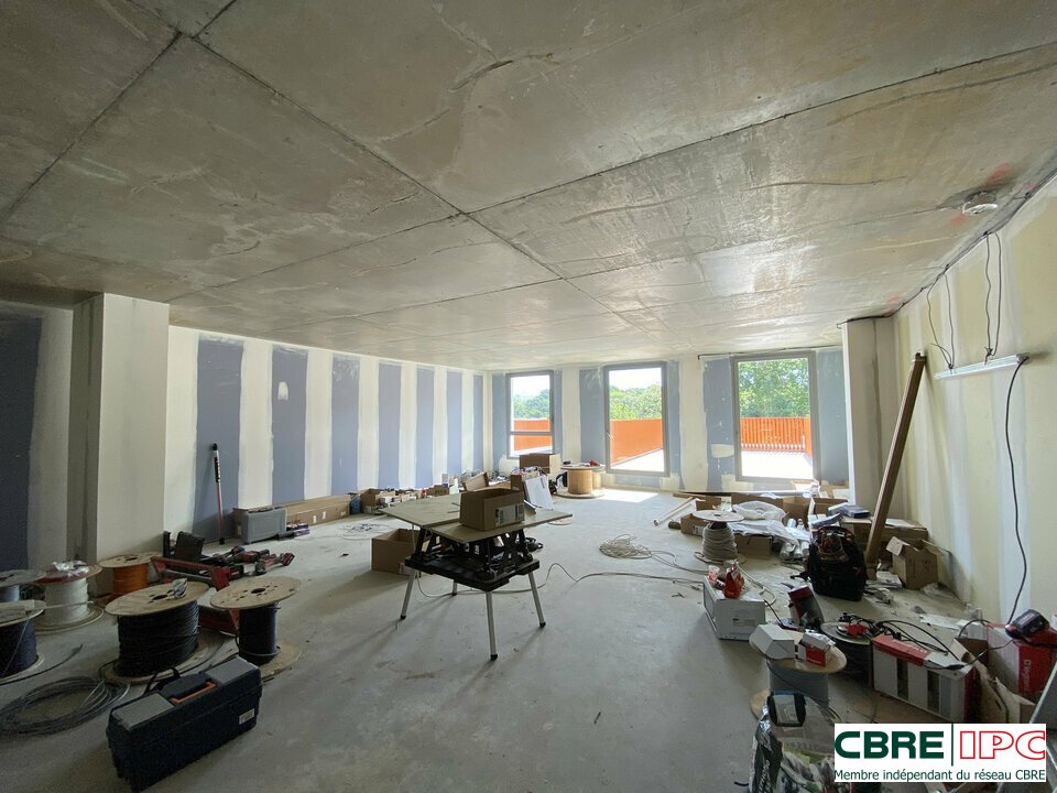 CBRE IPC Immobilier d'entreprise VENTE Bureau BIARRITZ 7870FD4