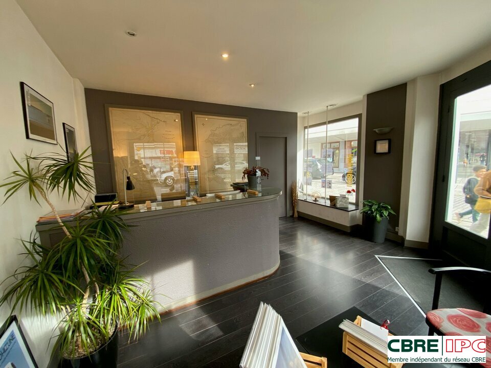 CBRE IPC Immobilier d'entreprise CESSION DAB Local commercial  SAINT-JEAN-DE-LUZ 7871EL/FM