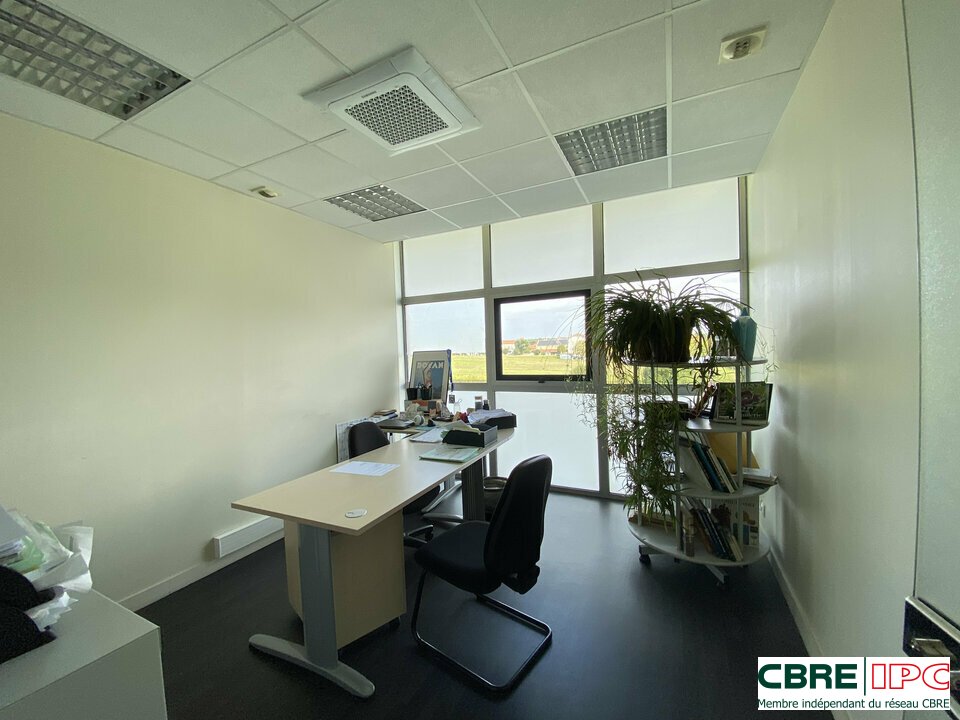 CBRE IPC Immobilier d'entreprise LOCATION Bureau ANGLET 7952FD