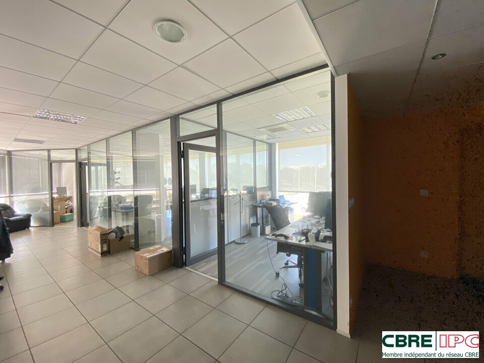 CBRE IPC Immobilier d'entreprise LOCATION Bureau ANGLET 8019FD