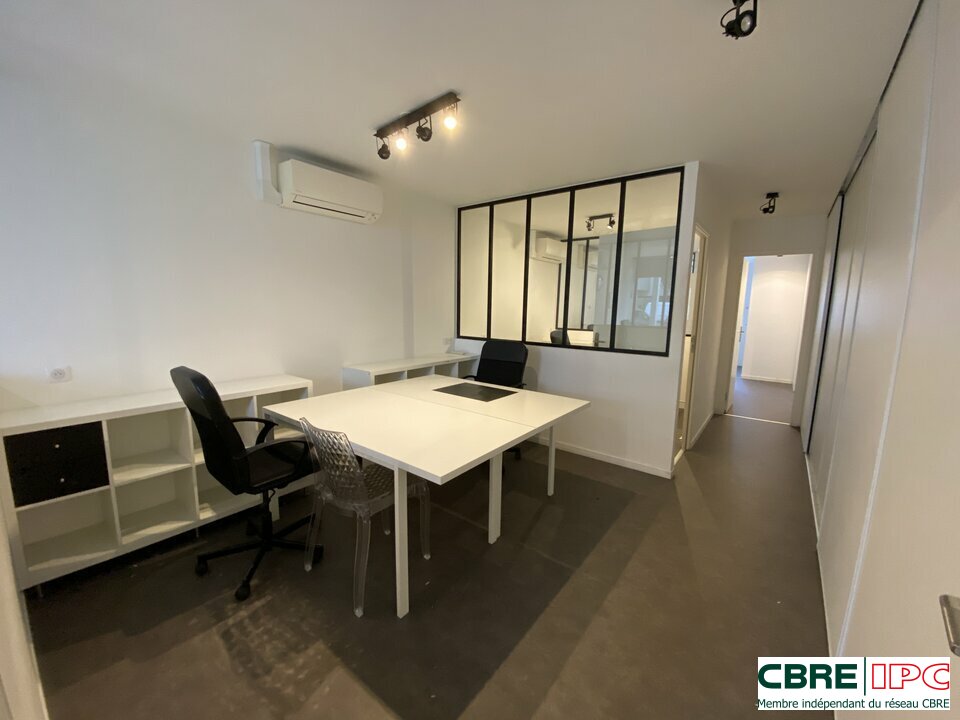 CBRE IPC Immobilier d'entreprise LOCATION Local commercial  BAYONNE 8054MP