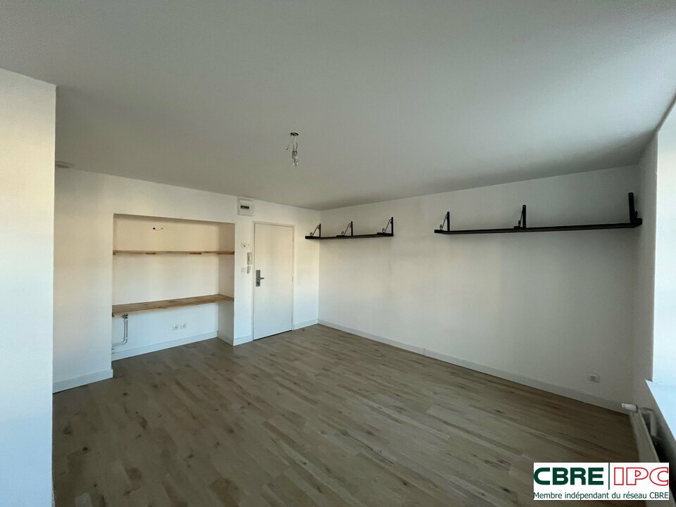 CBRE IPC Immobilier d'entreprise LOCATION Bureau  BAYONNE 8108MP