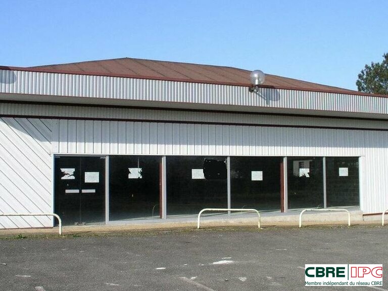 CBRE IPC Immobilier d'entreprise LOCATION Local commercial MONT DE MARSAN 7588YA