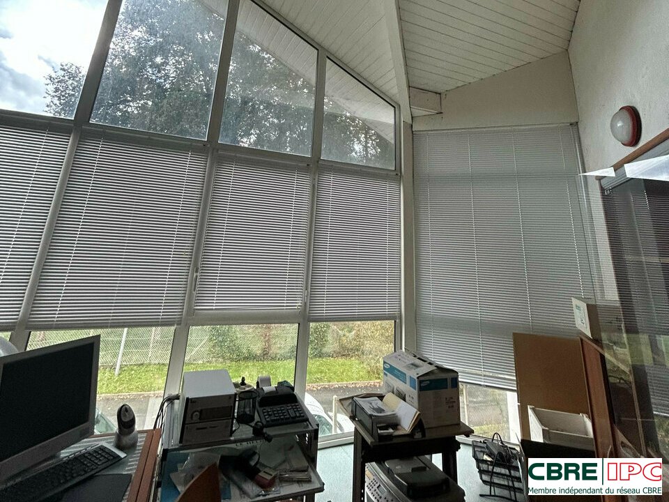 CBRE IPC Immobilier d'entreprise LOCATION Bureau  ANGLET 8137FD