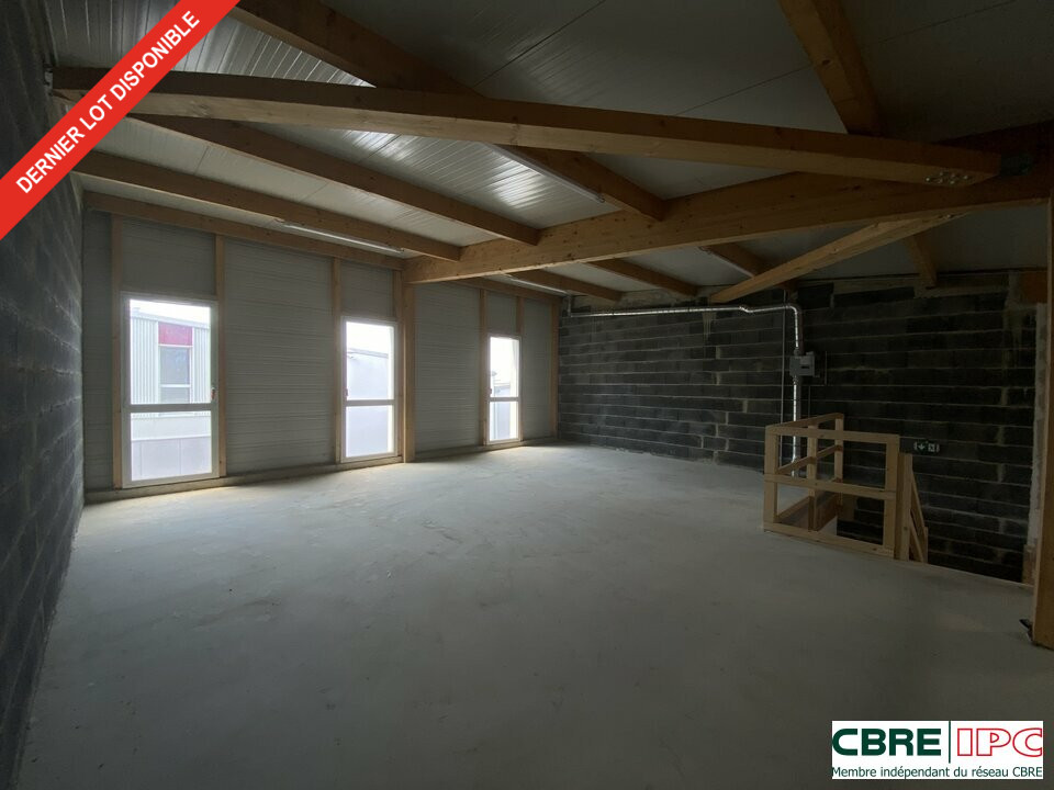 CBRE IPC Immobilier d'entreprise LOCATION Local d'activités BIDART 8174EL4