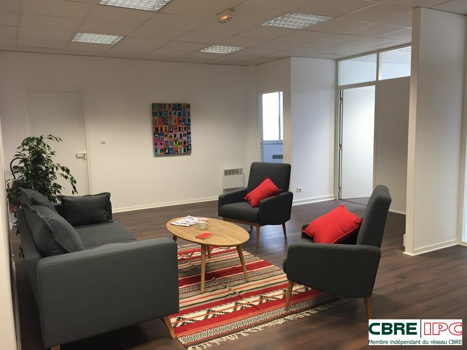 CBRE IPC Immobilier d'entreprise LOCATION Bureau BAYONNE 20251201FD