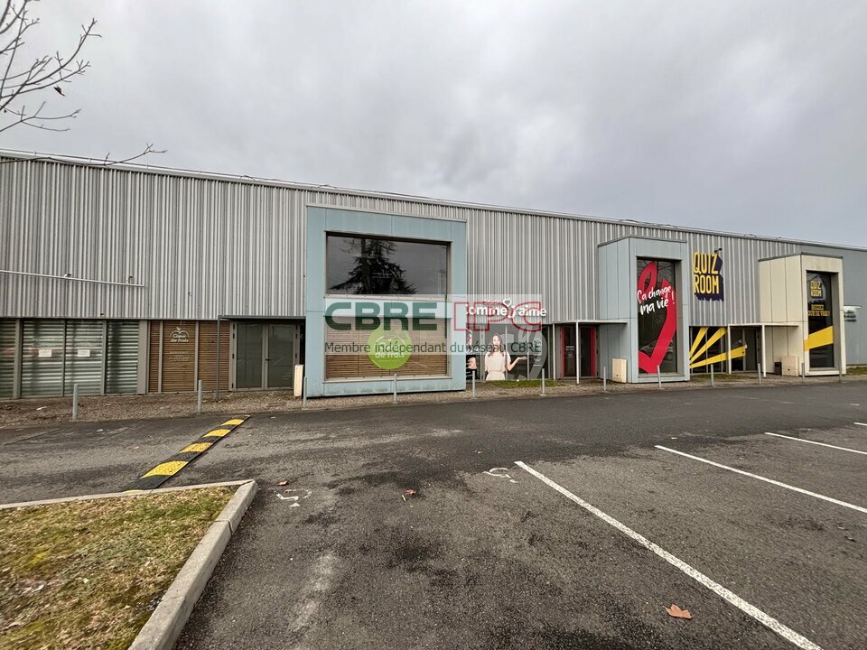 CBRE IPC Immobilier d'entreprise LOCATION Local commercial  PAU 7348FL