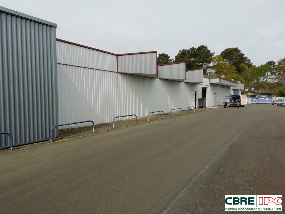 CBRE IPC Immobilier d'entreprise LOCATION Local commercial  MONT DE MARSAN 7588YA