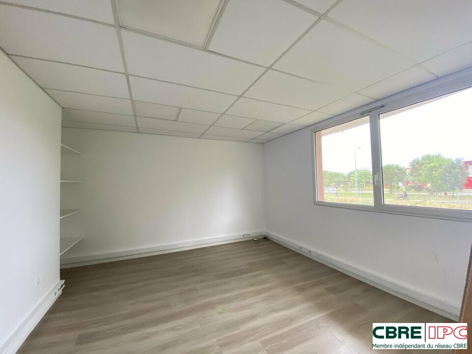 CBRE IPC Immobilier d'entreprise LOCATION Bureau  BAYONNE 7610FD2
