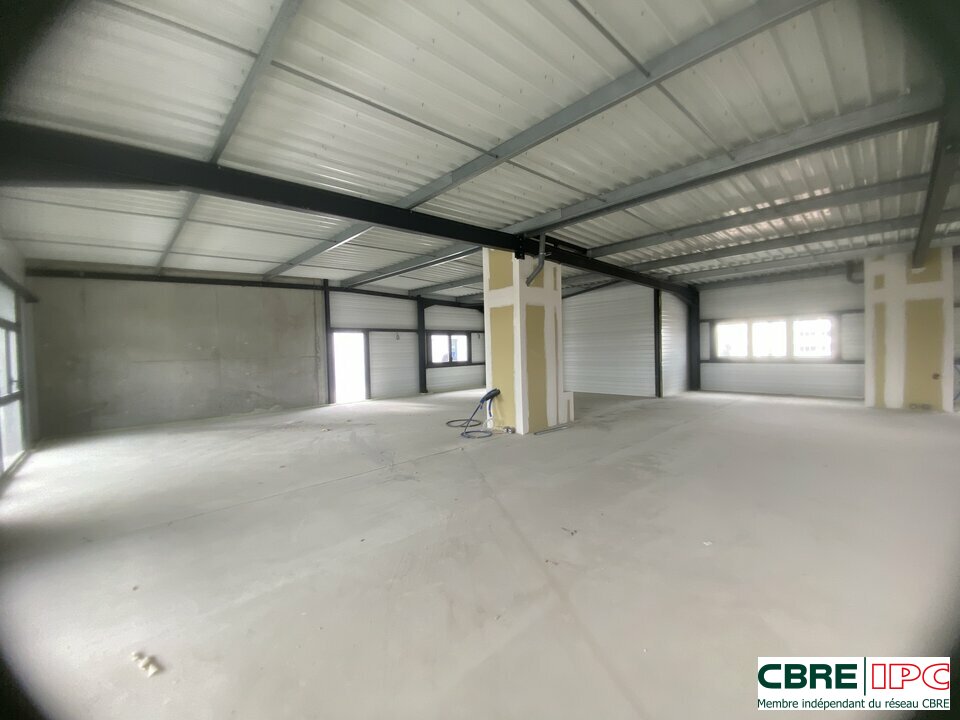 CBRE IPC Immobilier d'entreprise LOCATION Bureau  DAX 7635YA15