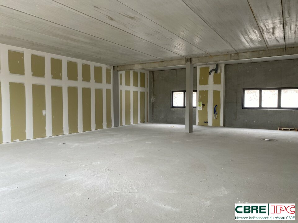 CBRE IPC Immobilier d'entreprise LOCATION Local commercial DAX 7635YA3
