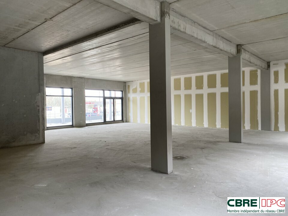 CBRE IPC Immobilier d'entreprise LOCATION Local commercial DAX 7635YA3