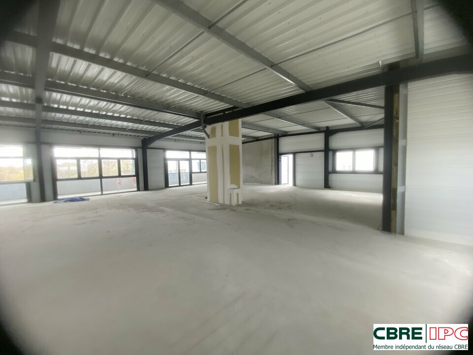 CBRE IPC Immobilier d'entreprise VENTE Bureau DAX 7636YA15