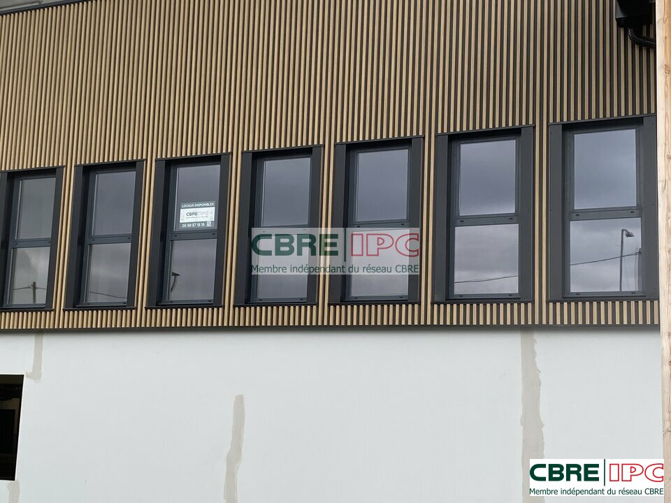 CBRE IPC Immobilier d'entreprise VENTE Local commercial DAX 7636YA8