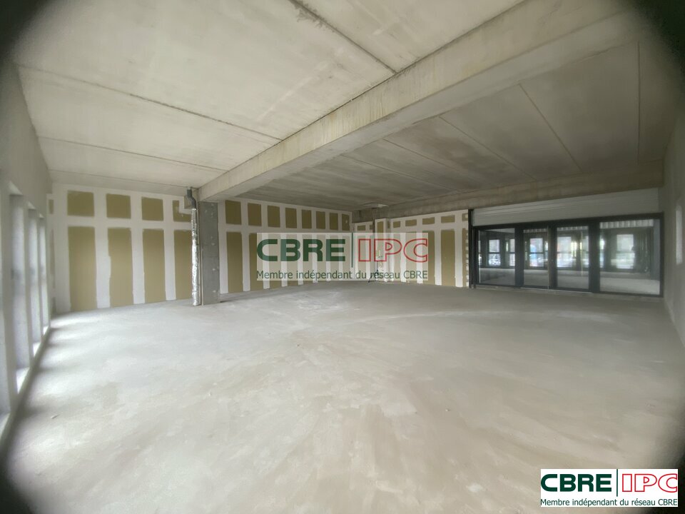 CBRE IPC Immobilier d'entreprise VENTE Local commercial DAX 7636YA8