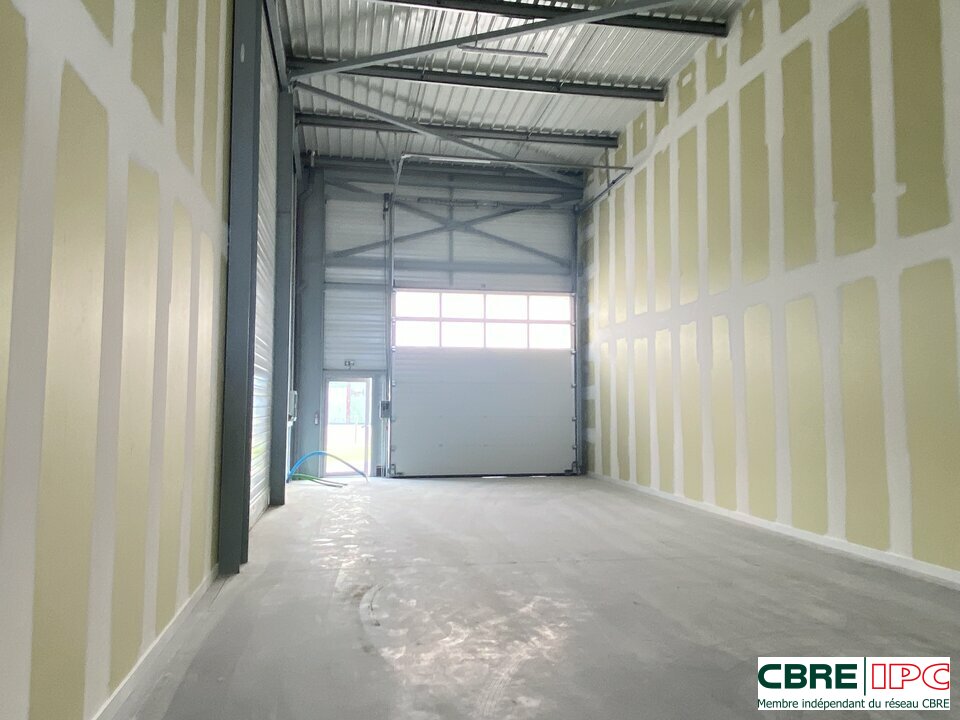 CBRE IPC Immobilier d'entreprise LOCATION Local d'activités  SAINT MARTIN DE SEIGNANX 7776MP4