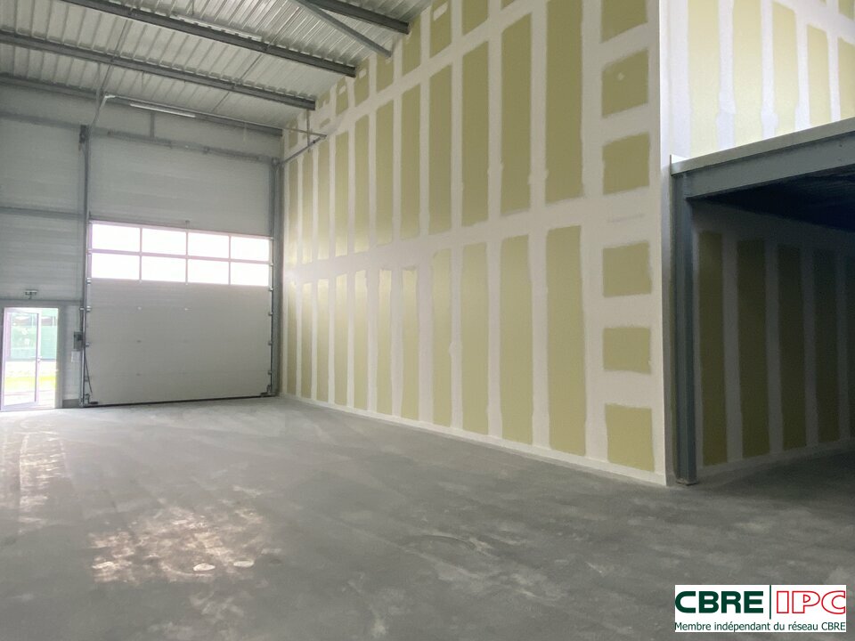 CBRE IPC Immobilier d'entreprise LOCATION Local d'activités  SAINT MARTIN DE SEIGNANX 7776MP5