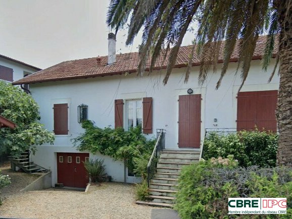 CBRE IPC Immobilier d'entreprise VENTE Bureau ARCANGUES 7932FD