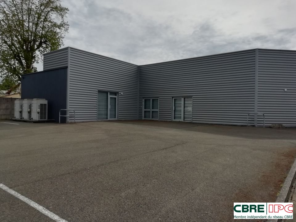 CBRE IPC Immobilier d'entreprise LOCATION Local commercial  MONT DE MARSAN 7589YA
