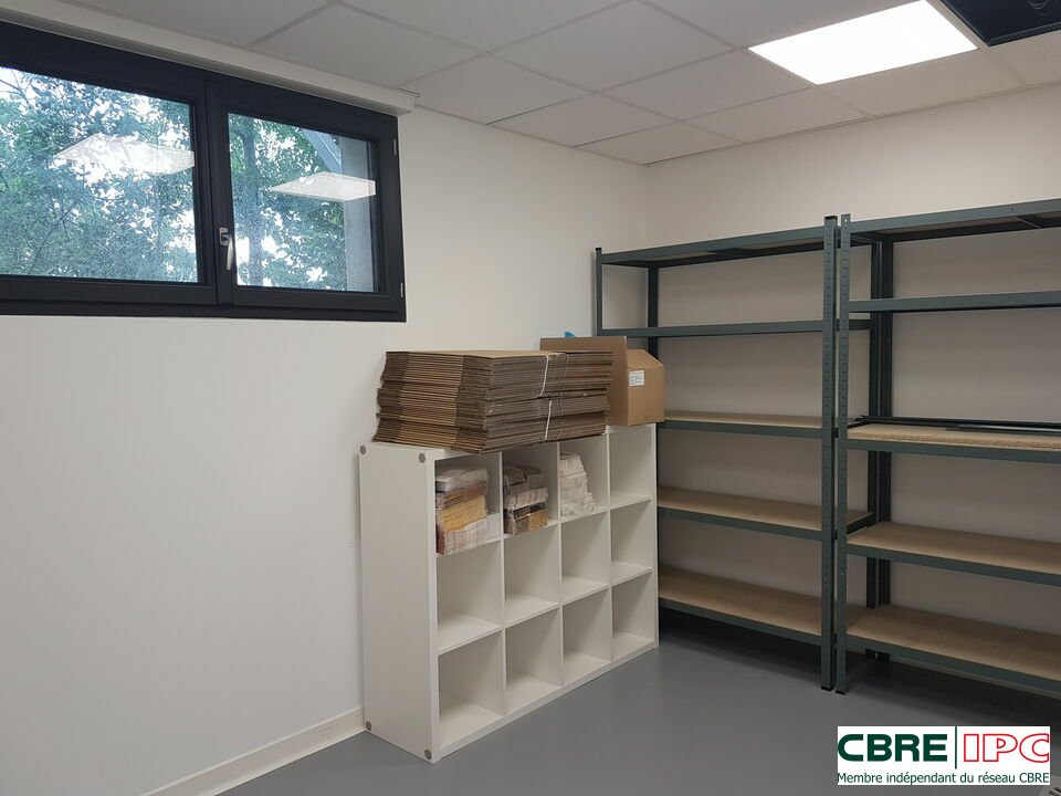 CBRE IPC Immobilier d'entreprise LOCATION Local d'activités LARRESSORE 7775PC/EL