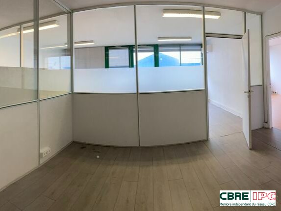 CBRE IPC Immobilier d'entreprise LOCATION Bureau ANGLET 7813FD