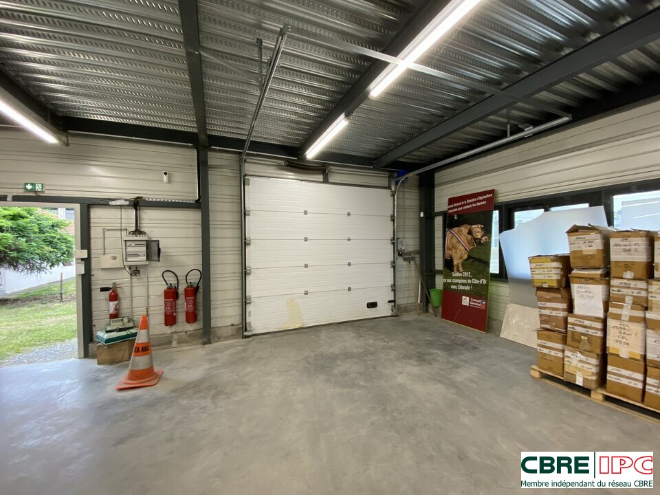 CBRE IPC Immobilier d'entreprise LOCATION Local d'activités SAINT PAUL LES DAX 7972MP