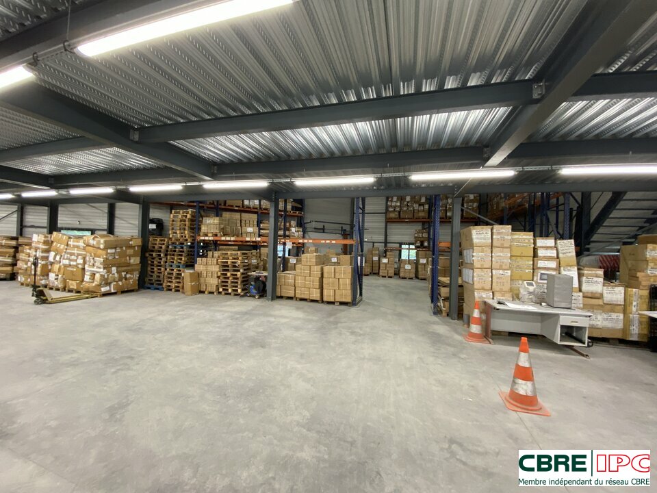 CBRE IPC Immobilier d'entreprise LOCATION Local d'activités SAINT PAUL LES DAX 7972MP