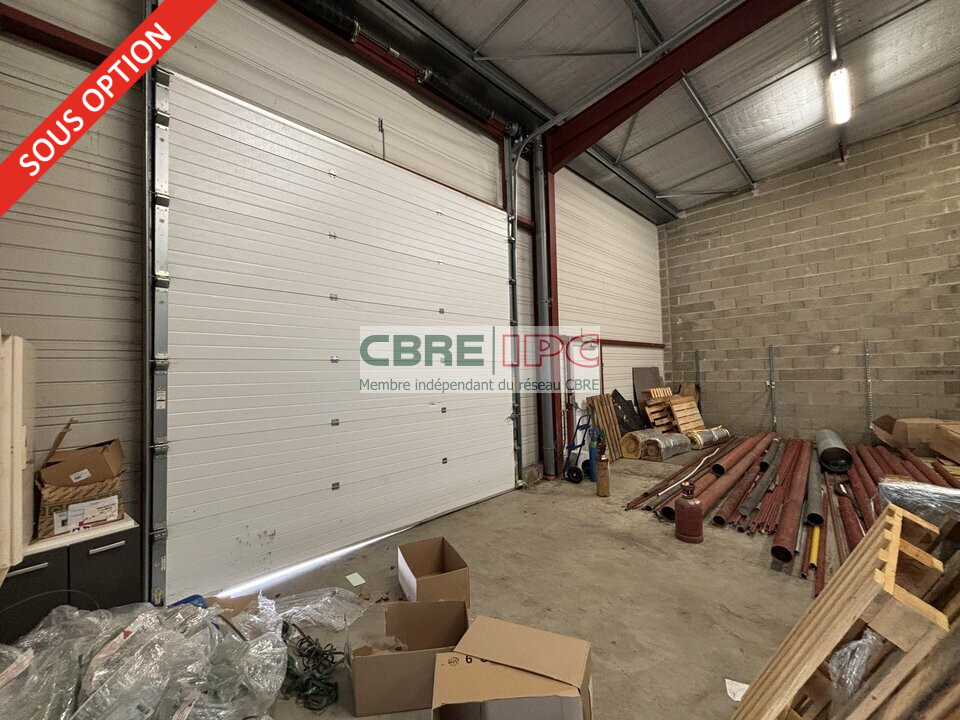 CBRE IPC Immobilier d'entreprise LOCATION Local d'activités PAU 8055FL