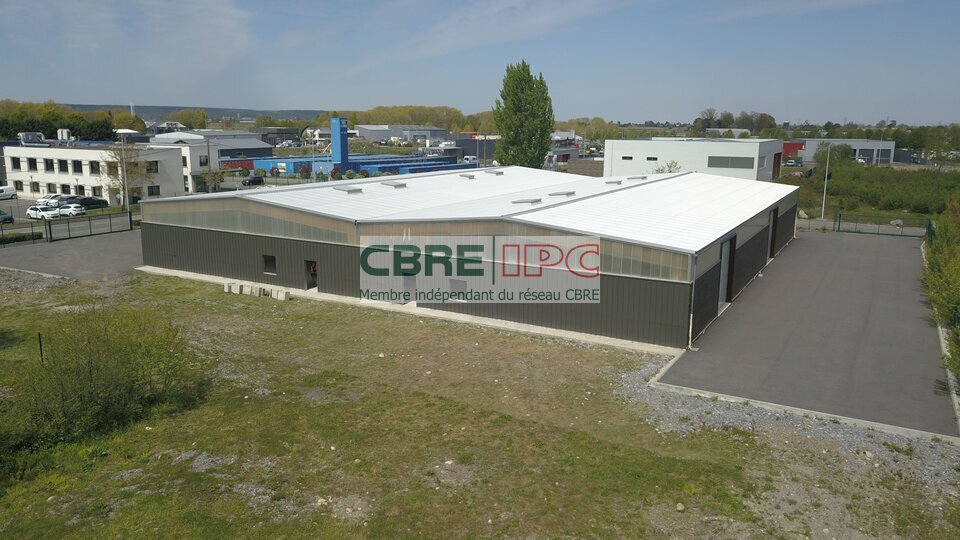 CBRE IPC Immobilier d'entreprise LOCATION Local d'activités IBOS 8167FL