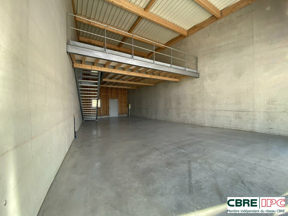 CBRE IPC Immobilier d'entreprise LOCATION Local commercial  BENESSE MAREMNE 8212MP
