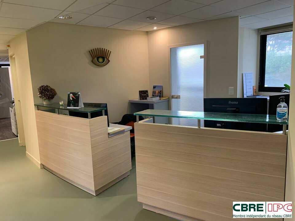 CBRE IPC Immobilier d'entreprise LOCATION Bureau  BIARRITZ 8270FD