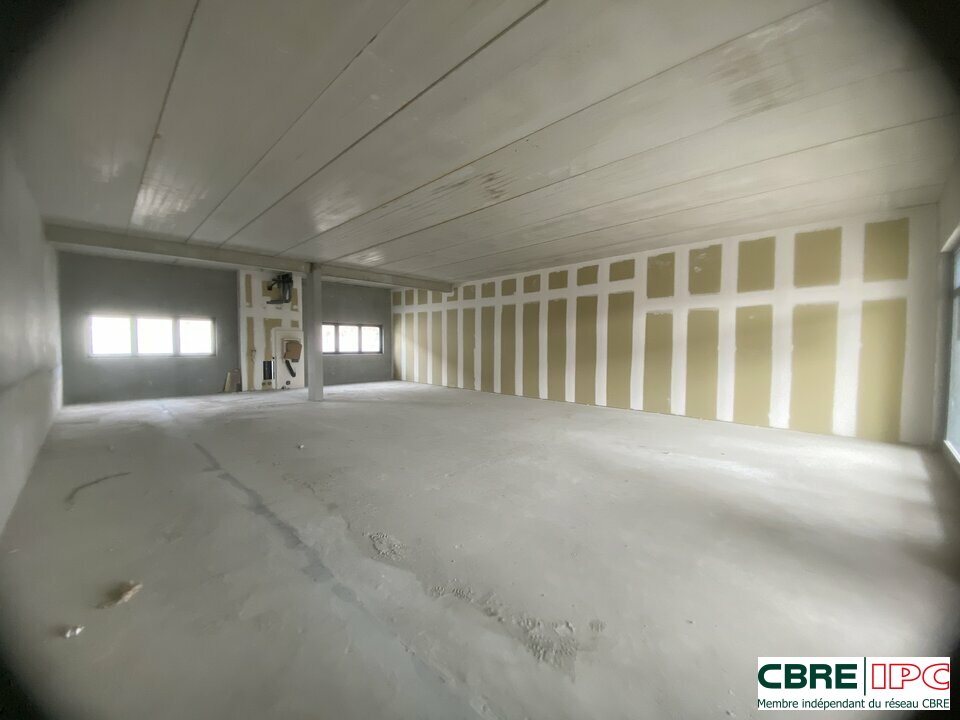 CBRE IPC Immobilier d'entreprise LOCATION Local commercial DAX 7635YA5
