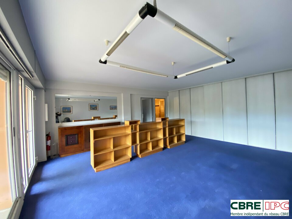 CBRE IPC Immobilier d'entreprise LOCATION Bureau  BAYONNE 8081FD
