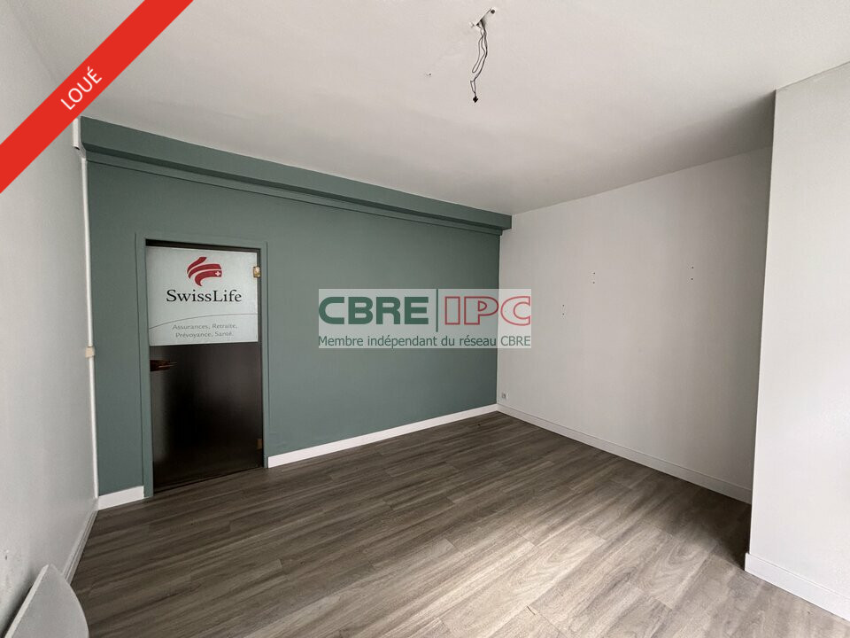 CBRE IPC Immobilier d'entreprise LOCATION Local commercial PAU 8238JF