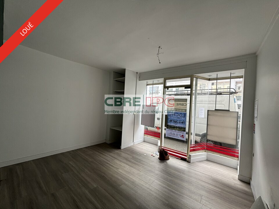 CBRE IPC Immobilier d'entreprise LOCATION Local commercial PAU 8238JF