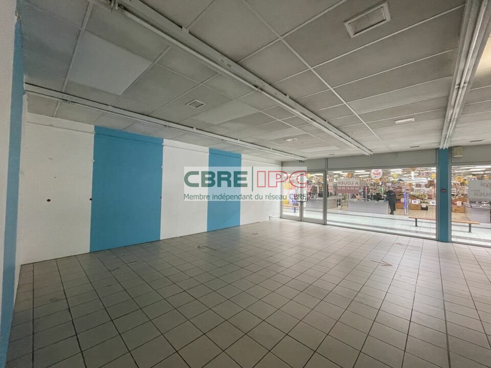 CBRE IPC Immobilier d'entreprise LOCATION Local commercial PAU 8316JF