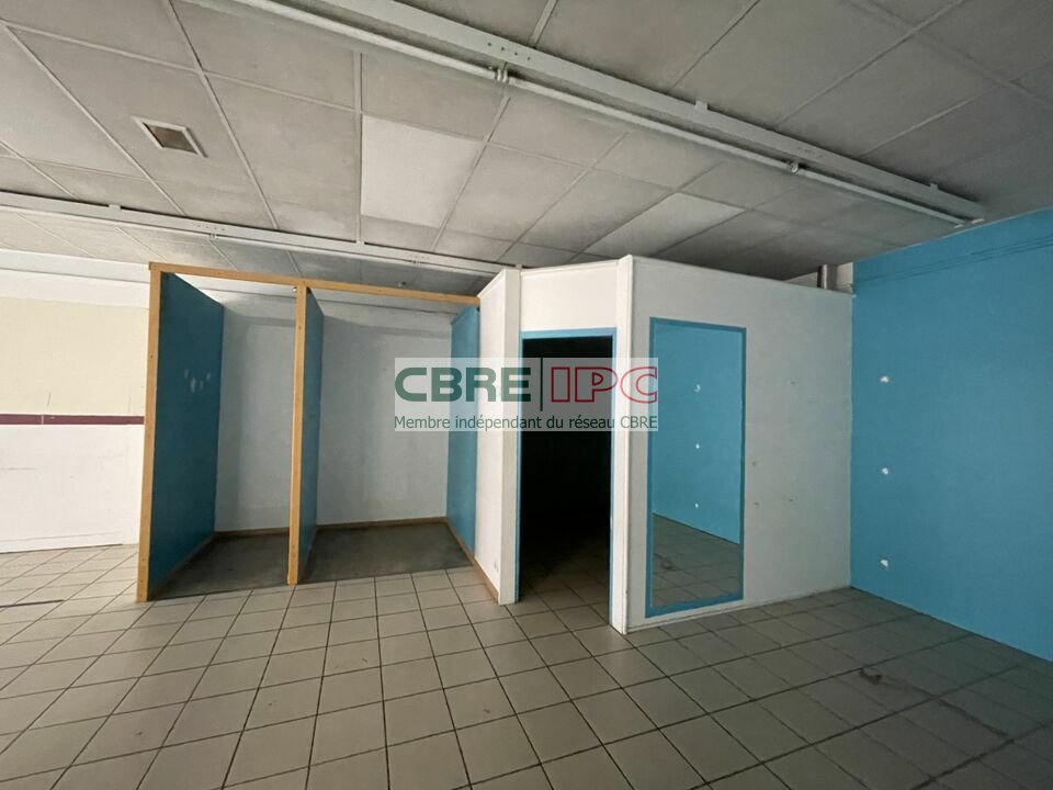 CBRE IPC Immobilier d'entreprise LOCATION Local commercial PAU 8316JF