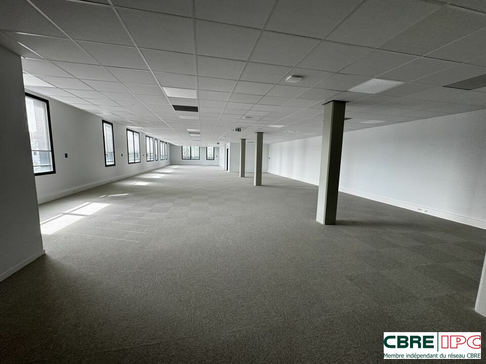 CBRE IPC Immobilier d'entreprise LOCATION Bureau  ANGLET 7480FD4